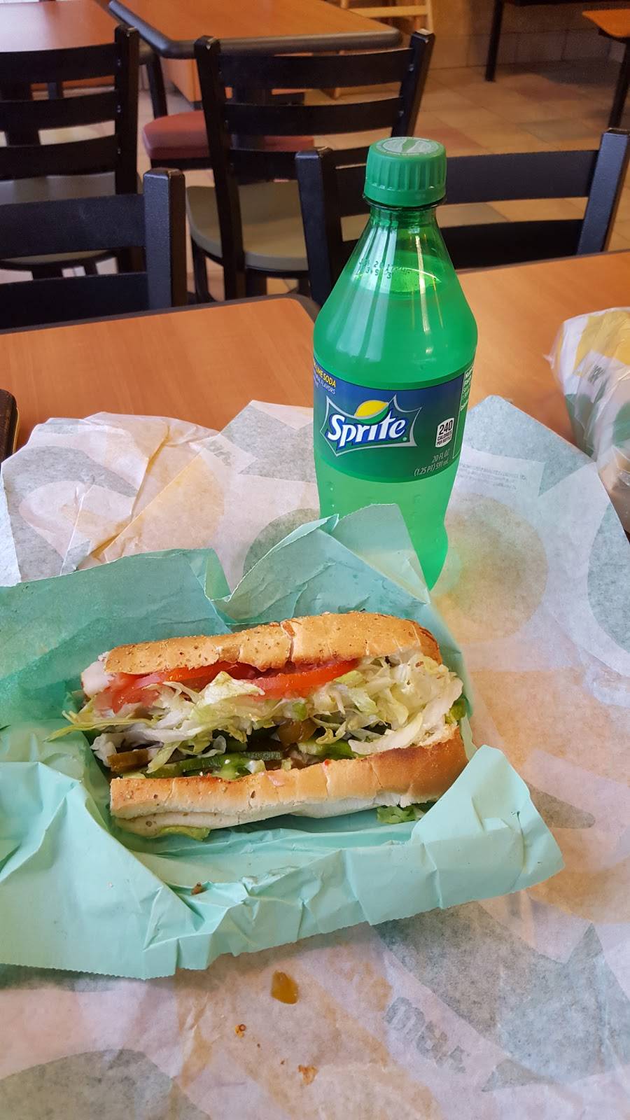 Subway | restaurant | 1842 Meriden-Waterbury Turnpike, Milldale, CT 06467, USA | 8604269296 OR +1 860-426-9296