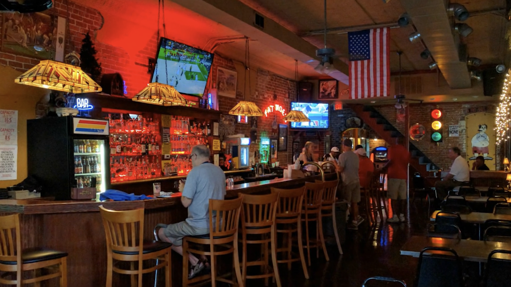 The Old Dusty Dog | restaurant | 902 Broadway St, Paducah, KY 42001, USA | 2704426637 OR +1 270-442-6637