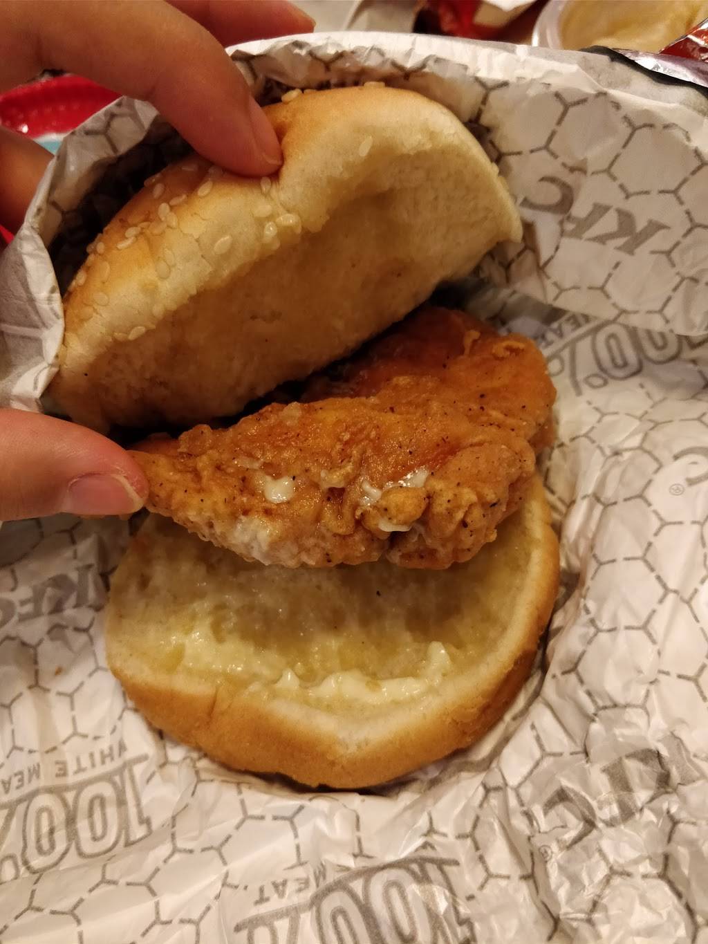 KFC | restaurant | 25112 Market Pl Dr, Katy, TX 77494, USA | 2816444433 OR +1 281-644-4433