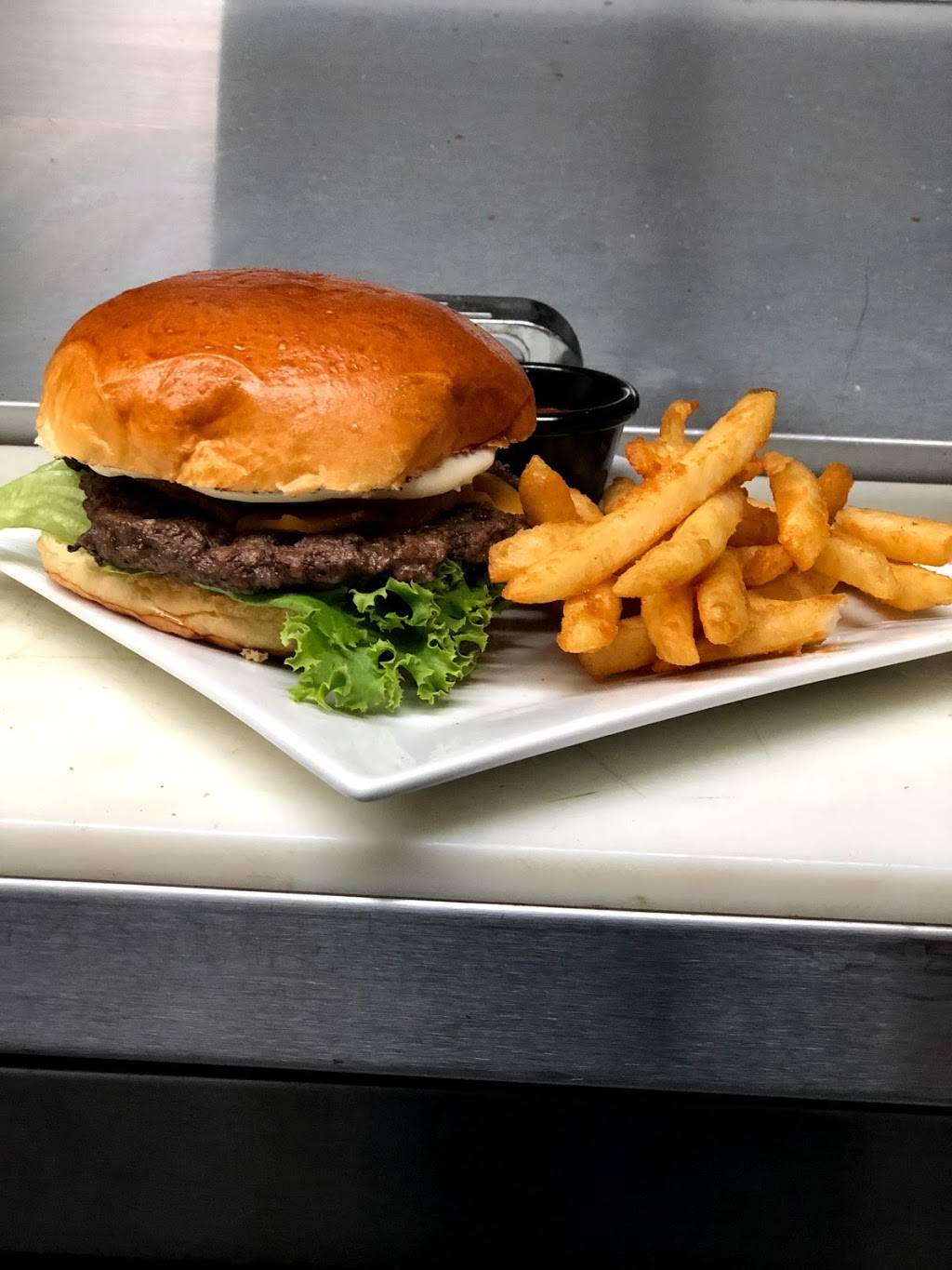 Lavoo Cafe | restaurant | 224-13 Union Tpke, Oakland Gardens, NY 11364, USA | 3472513840 OR +1 347-251-3840