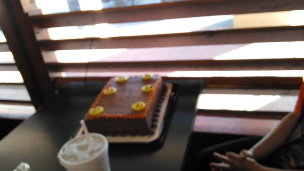 Imos Pizza | meal delivery | 2095 Bentley Plaza, Fenton, MO 63026, USA | 6362256175 OR +1 636-225-6175