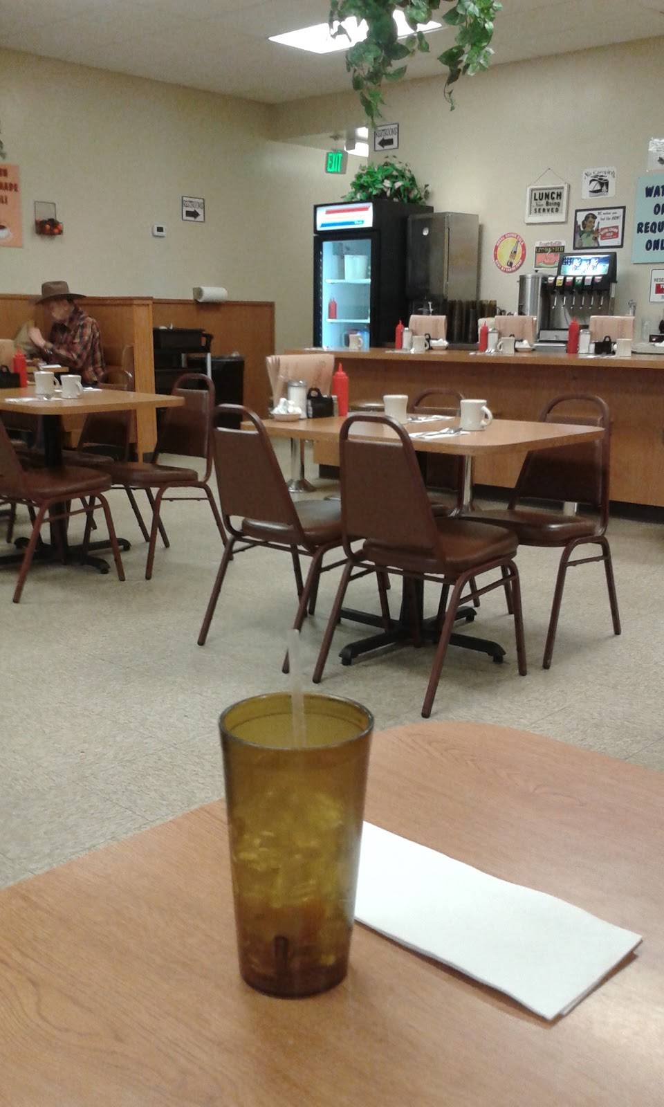 The Bread and Butter Cafe | restaurant | 9431 E 22nd St, Tucson, AZ 85710, USA | 5202323202 OR +1 520-232-3202