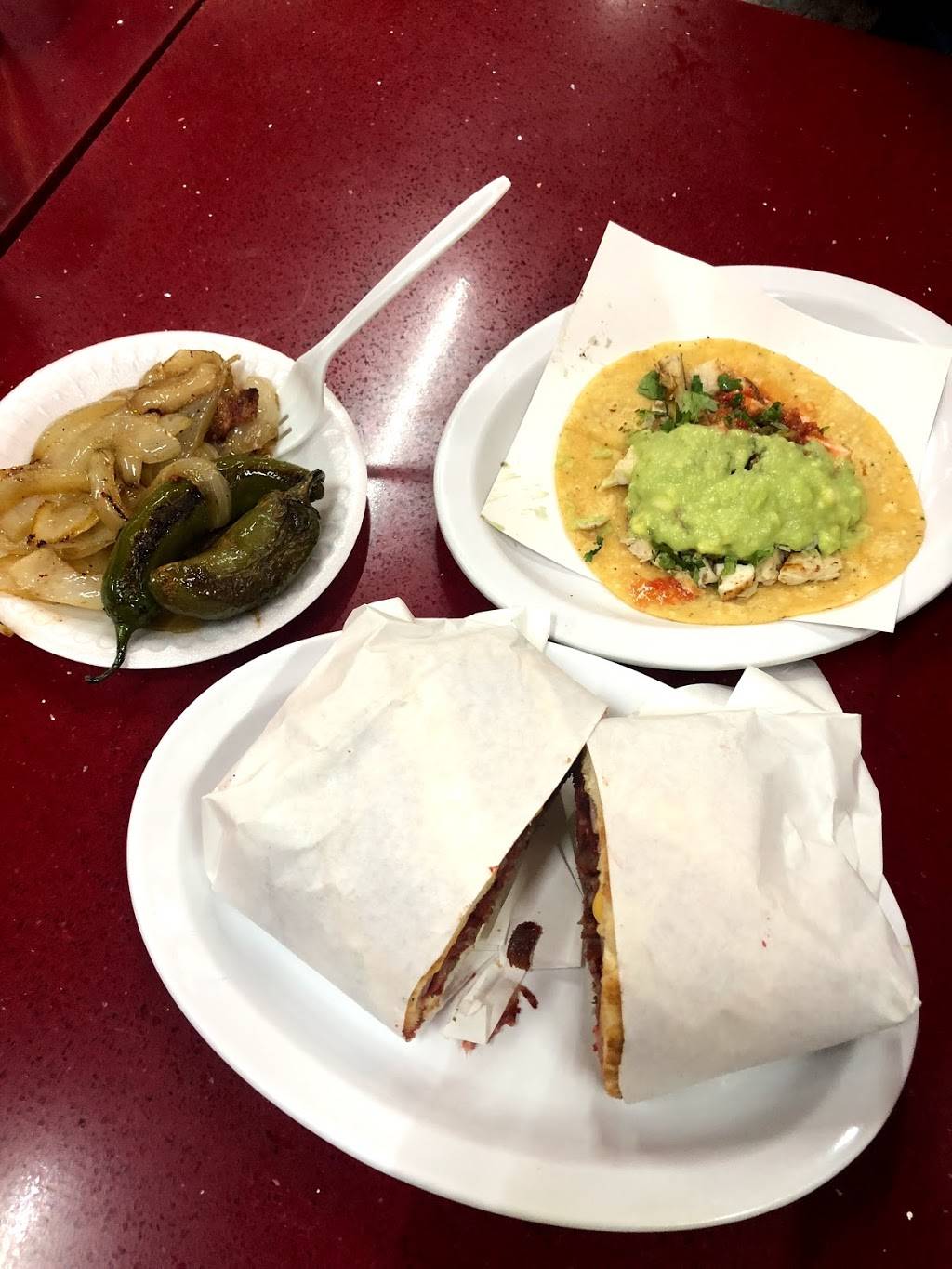 Tacos el chino | restaurant | La Pechuga, Tijuana, B.C., Mexico | 016643759718 OR +52 664 375 9718