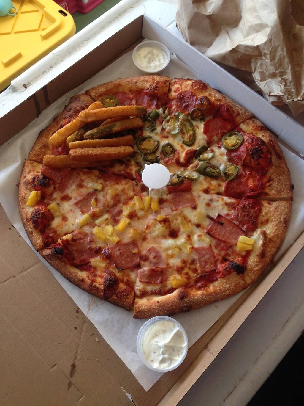 Lucys Pizza & Burgers | meal delivery | 624 E Colorado St, Glendale, CA 91205, USA | 8182416330 OR +1 818-241-6330