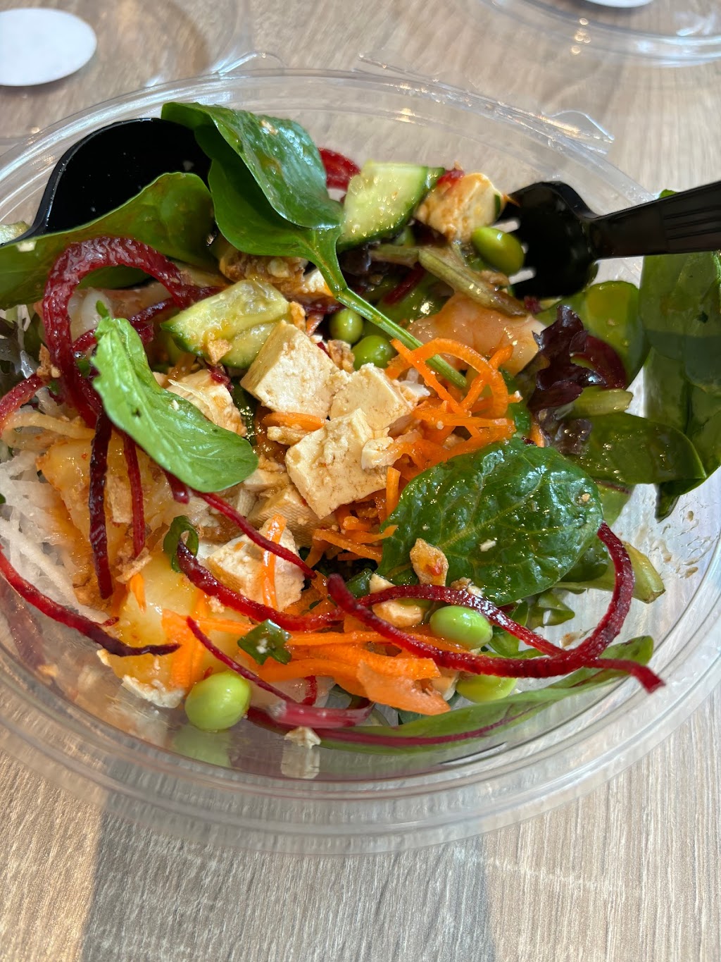 Poke Poké | restaurant | 355 E Ohio St, Chicago, IL 60611, USA | 3122852200 OR +1 312-285-2200