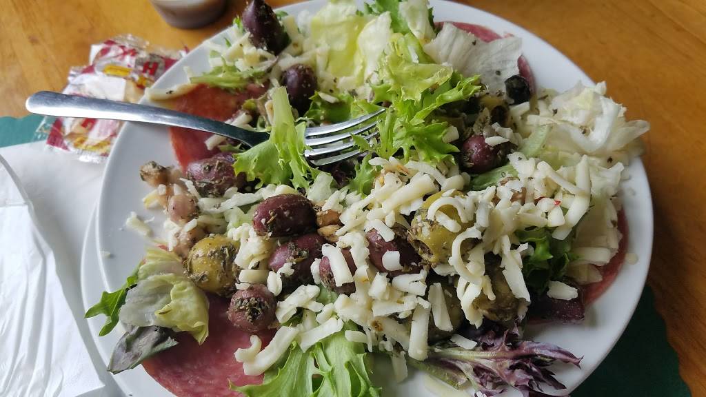 Sonka Irish Pub | restaurant | 1366 Wabash Ave, Terre Haute, IN 47807, USA | 8122348802 OR +1 812-234-8802