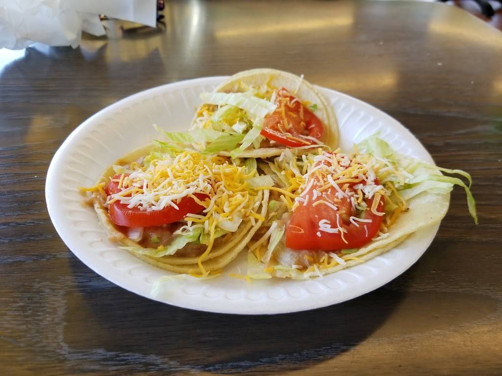 Taqueria Los Gallitos | restaurant | 80219, 7101 N Pecos St, Denver, CO 80221, USA | 3034277300 OR +1 303-427-7300