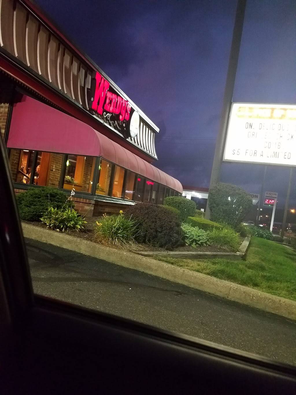 Wendys | restaurant | 205 Marshall St N, Benwood, WV 26031, USA | 3042326144 OR +1 304-232-6144