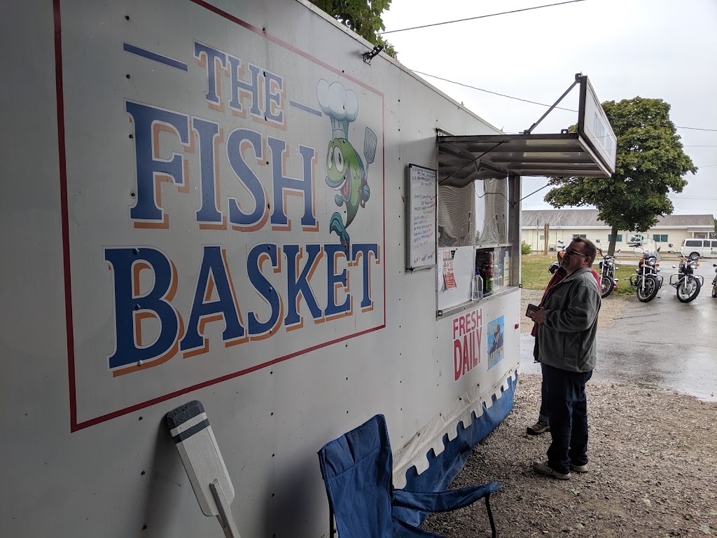 The Fish Basket | restaurant | 147 Birch St, Munising, MI 49862, USA | 9062023692 OR +1 906-202-3692