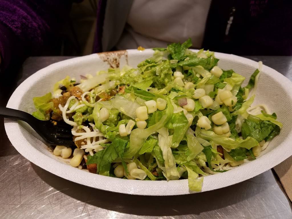 Chipotle Mexican Grill | restaurant | 112 Commerce Way, Woburn, MA 01801, USA | 7819335450 OR +1 781-933-5450