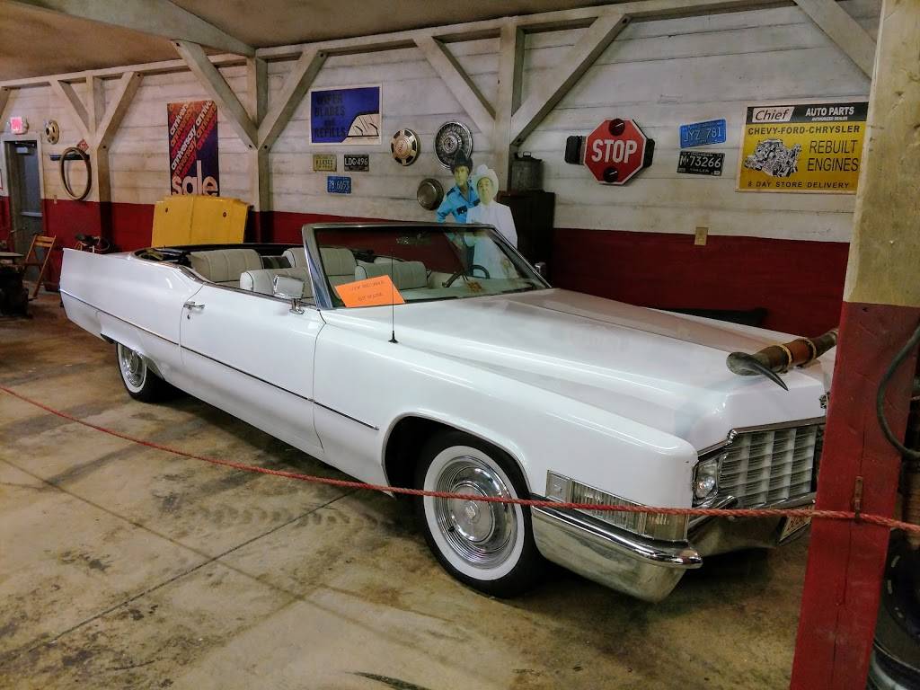 Cooters Luray | restaurant | 4768 US-211, Luray, VA 22835, USA | 5408432515 OR +1 540-843-2515