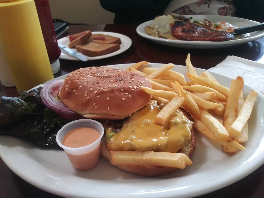 Duck Nook Restaurant | restaurant | 103 W Harding Way, Stockton, CA 95204, USA | 2094673825 OR +1 209-467-3825