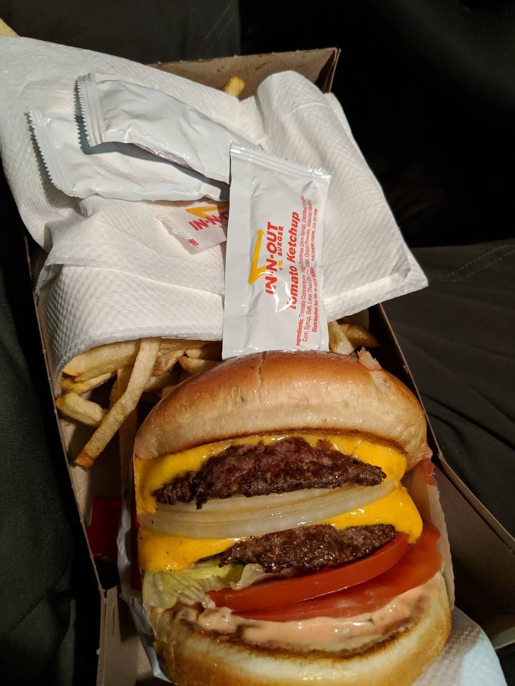 In-N-Out Burger | restaurant | 3156 N Recker Rd, Mesa, AZ 85215, USA | 8007861000 OR +1 800-786-1000