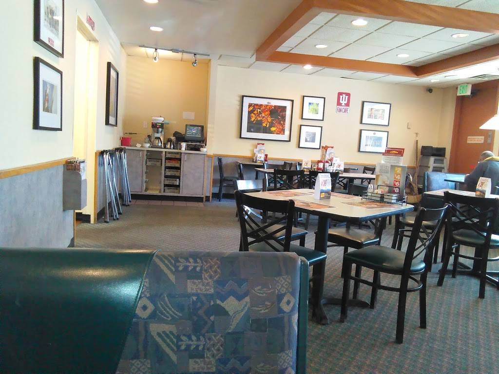 Dennys | restaurant | 2160 N Walnut St, Bloomington, IN 47408, USA | 8123367694 OR +1 812-336-7694