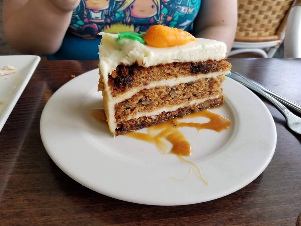 Serengeti Overlook Resturant And Pub | restaurant | 10165 McKinley Dr, Tampa, FL 33612, USA | 8138844386 OR +1 813-884-4386