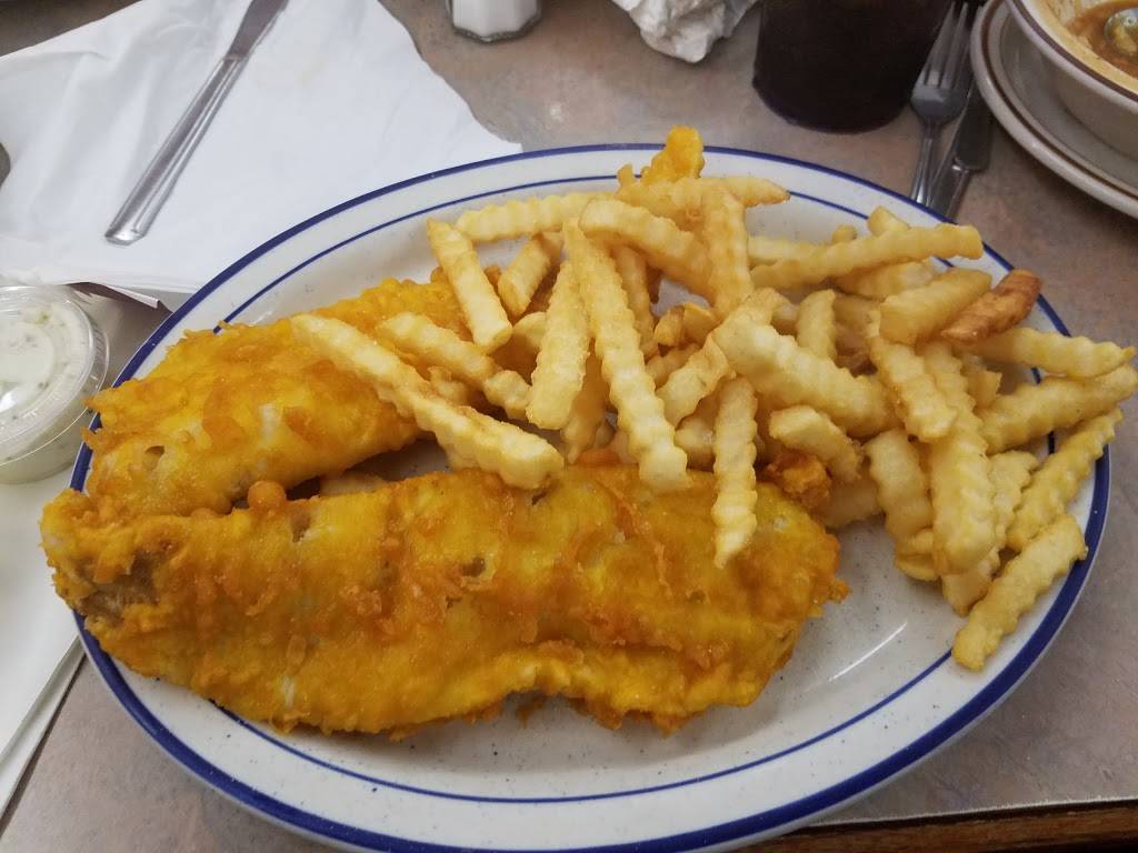 Country Kitchen | restaurant | 1025 W Spresser St, Taylorville, IL 62568, USA | 2178243111 OR +1 217-824-3111