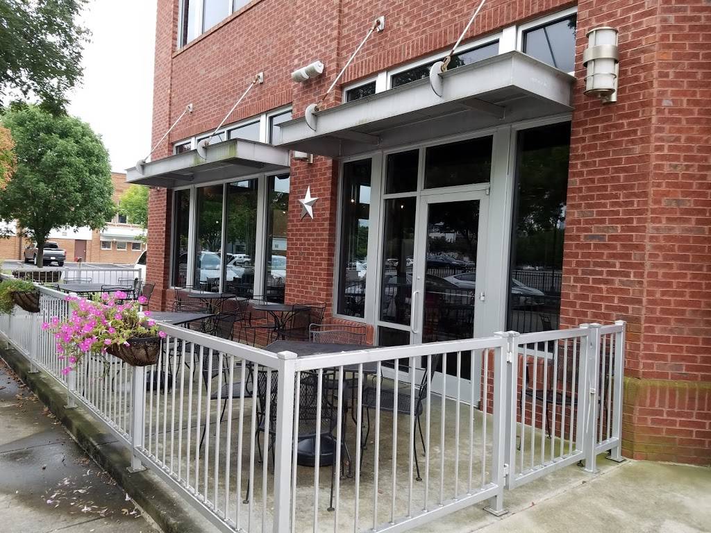 Southern Star | restaurant | 1300 Broad St # 300, Chattanooga, TN 37402, USA | 4232678899 OR +1 423-267-8899