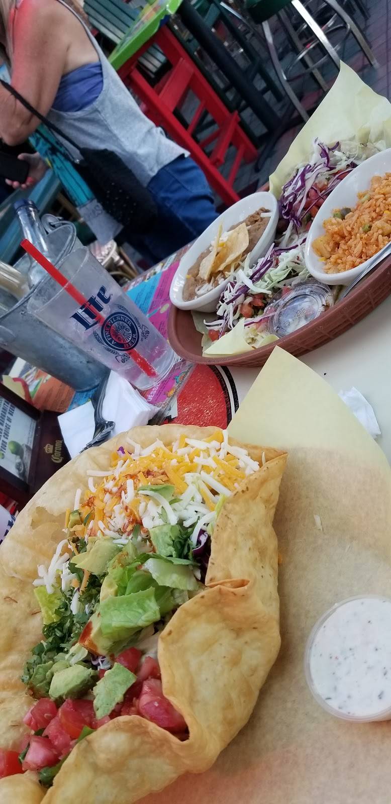 Cabo Cantina | restaurant | 8301 Sunset Blvd, West Hollywood, CA 90069, USA | 3238227820 OR +1 323-822-7820