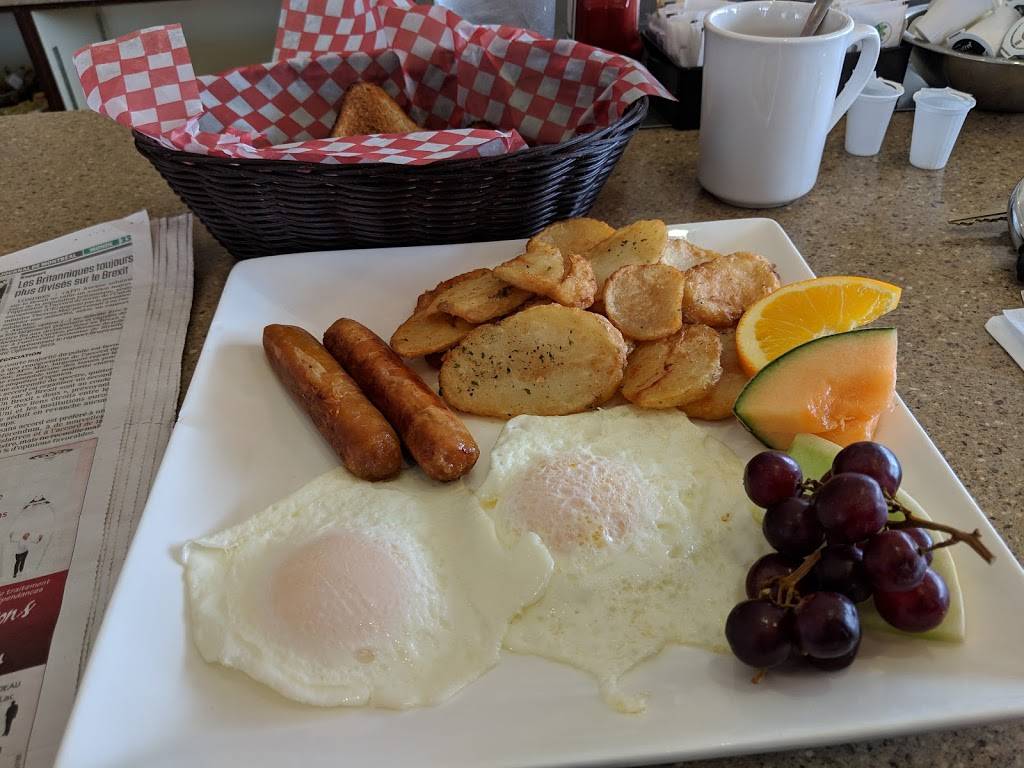 Resto Sortie 55 | restaurant | 235 Chemin de lAnge Gardien, Ange-Gardien, QC J0E 1E0, Canada | 4502932149 OR +1 450-293-2149