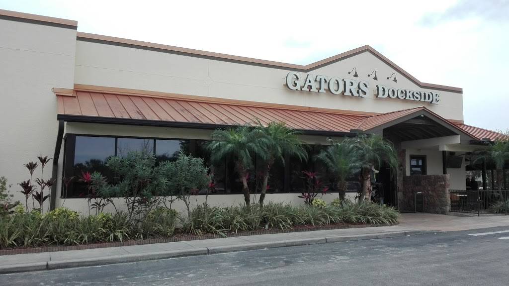Gators Dockside | restaurant | 13701 S John Young Pkwy, Orlando, FL 32837, USA | 4079851790 OR +1 407-985-1790