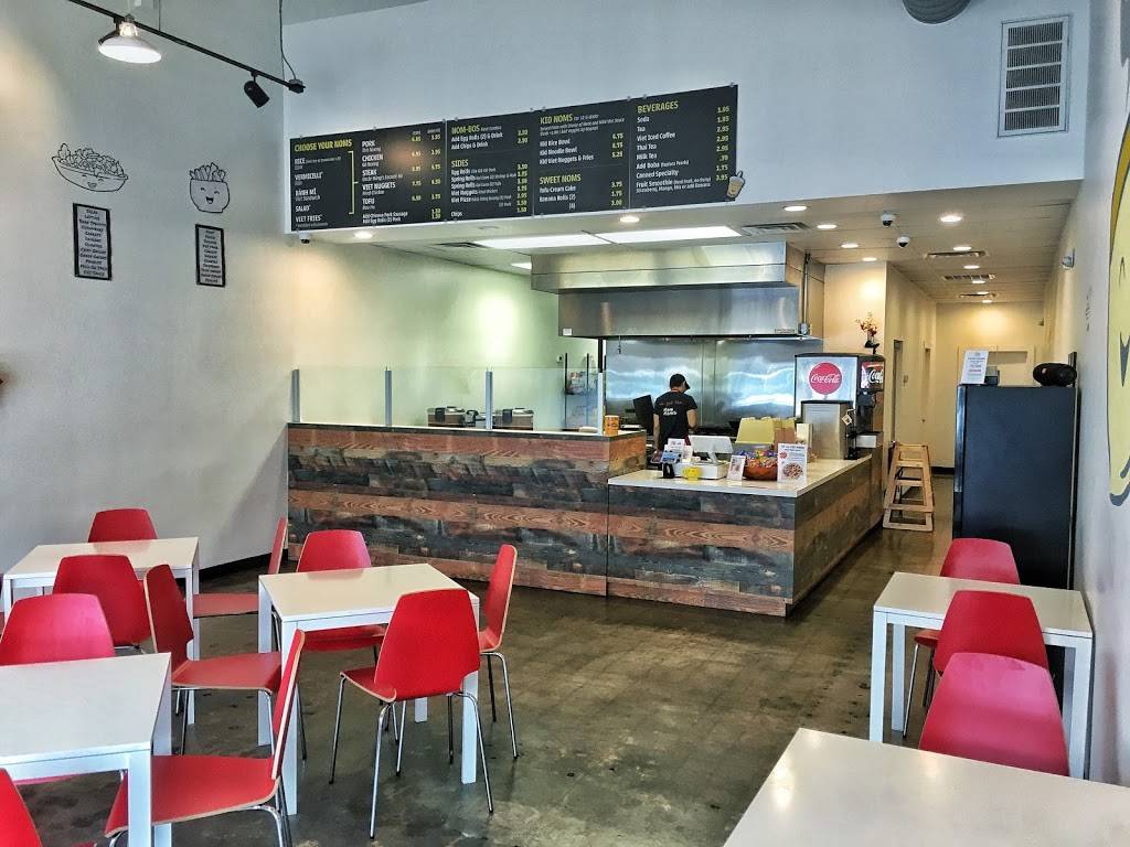 Viet Nom Noms | restaurant | 5221 Bellaire Blvd, Bellaire, TX 77401, USA | 8325825056 OR +1 832-582-5056