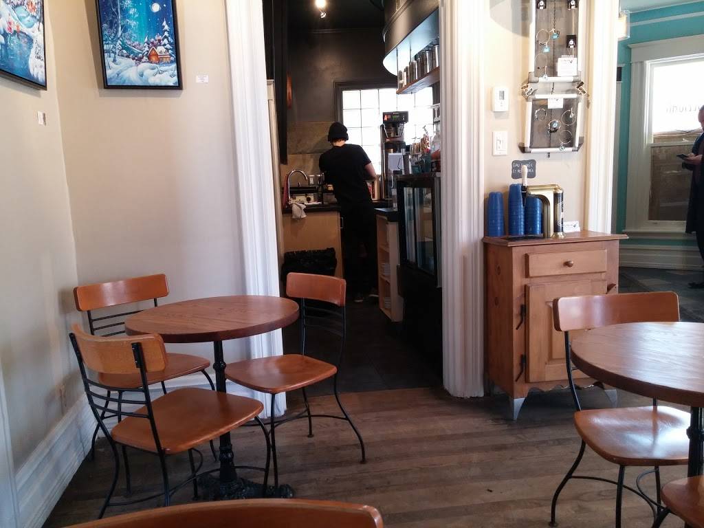 Café Mulligan | cafe | 149 Rue Principale, Gatineau, QC J9H 3M7, Canada | 8195579777 OR +1 819-557-9777