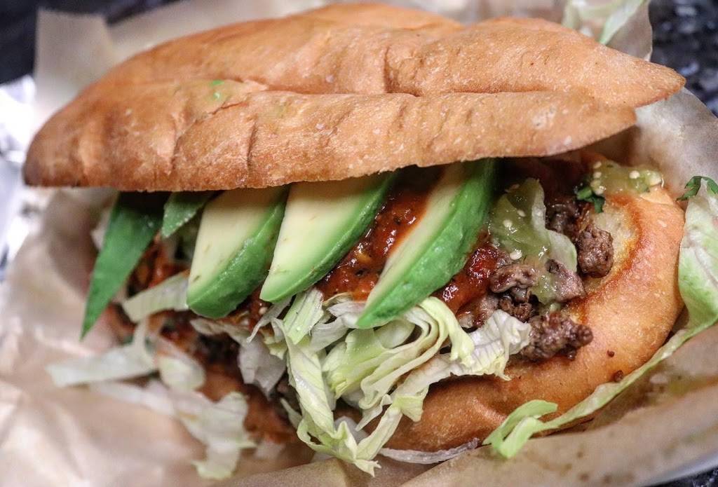 El Catrin | restaurant | 9641 15th Ave SW suite a, Seattle, WA 98106, USA | 2067086341 OR +1 206-708-6341