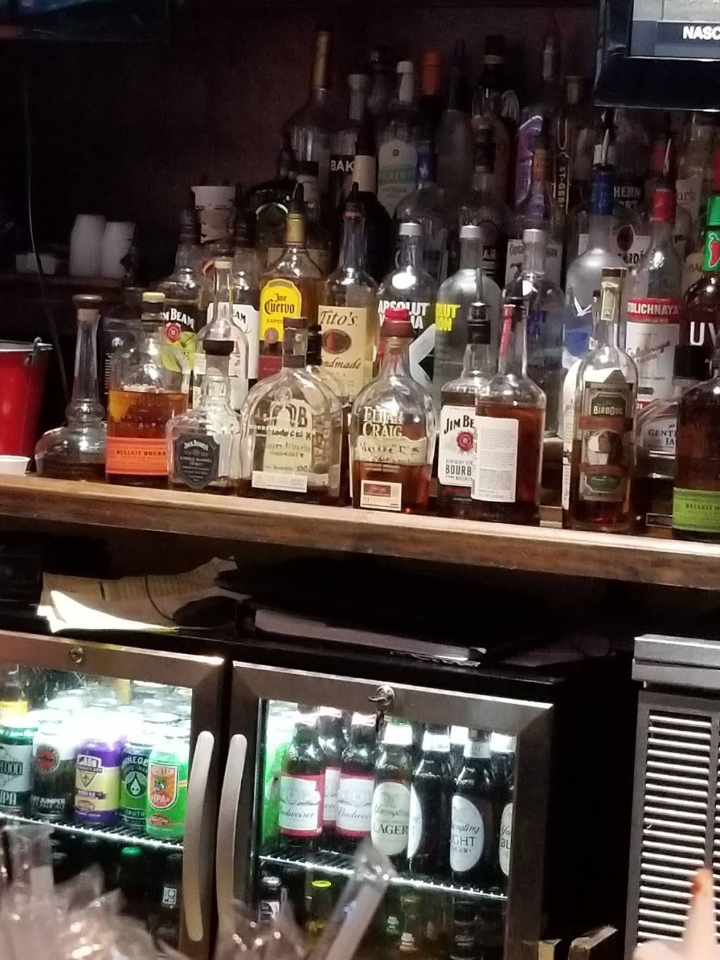 OLine sports grill | restaurant | 2813 N Hurstbourne Pkwy #101, Louisville, KY 40223, USA | 5023846171 OR +1 502-384-6171