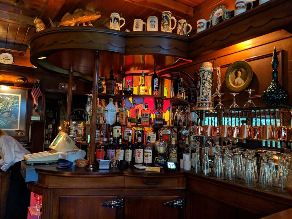 White Oaks Restaurant | restaurant | 777 Cahoon Rd, Cleveland, OH 44145, USA | 4408353090 OR +1 440-835-3090