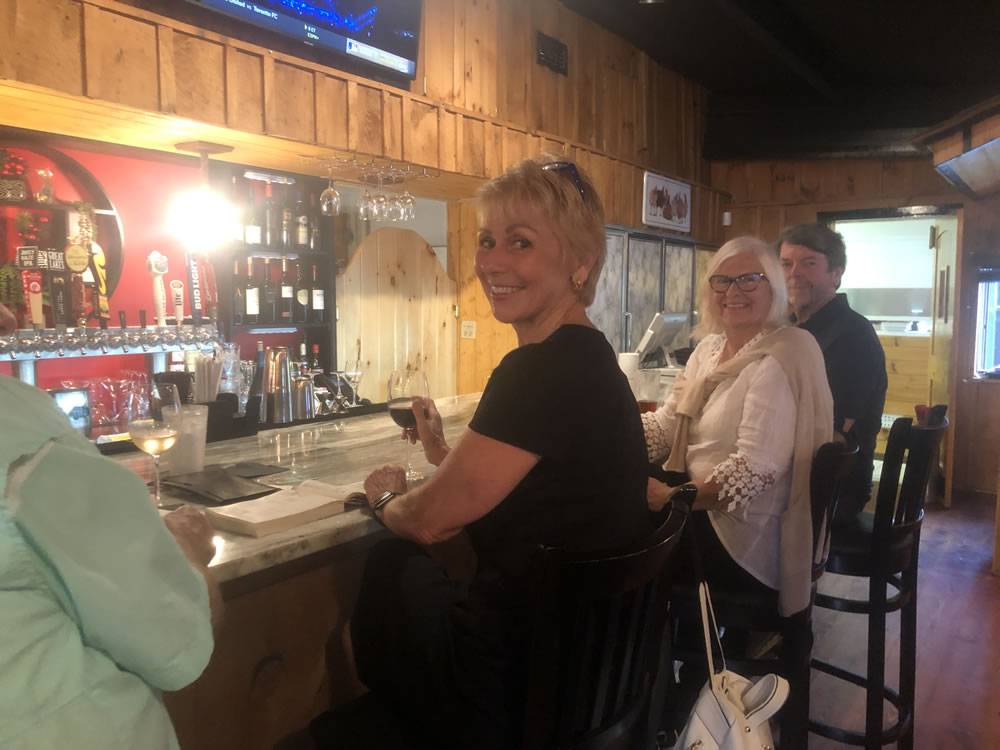 Red Dog Bar & Bistro | restaurant | 9531 NC-93, Piney Creek, NC 28663, USA | 3363598000 OR +1 336-359-8000