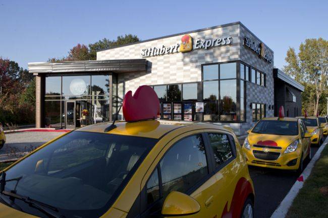 Rôtisserie St-Hubert | restaurant | 201 Boulevard Brien, Repentigny, QC J6A 8L6, Canada | 5143855555 OR +1 514-385-5555