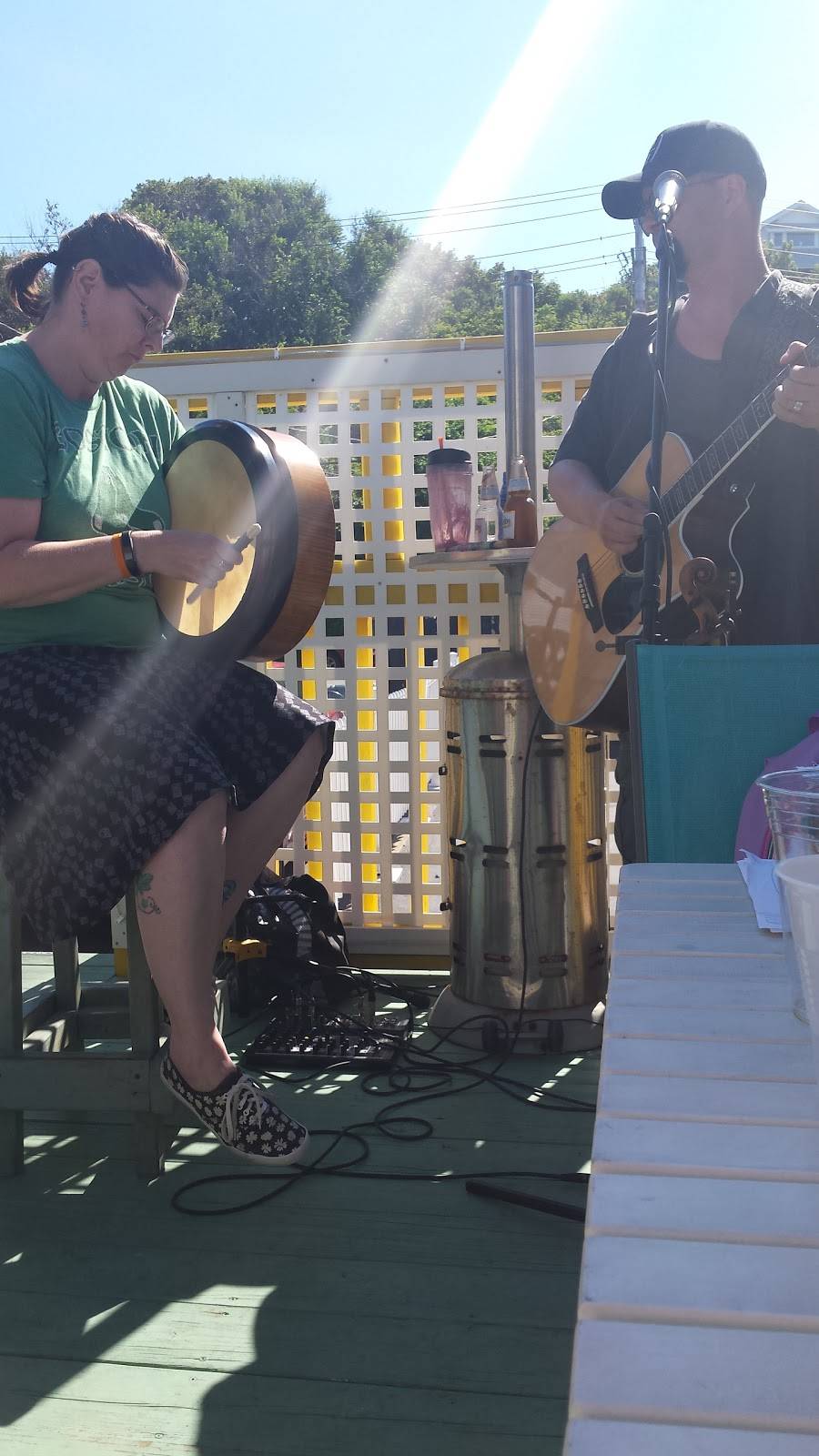 Hulls Kitchen | restaurant | 19 Hull Shore Dr, Hull, MA 02045, USA | 7819250225 OR +1 781-925-0225