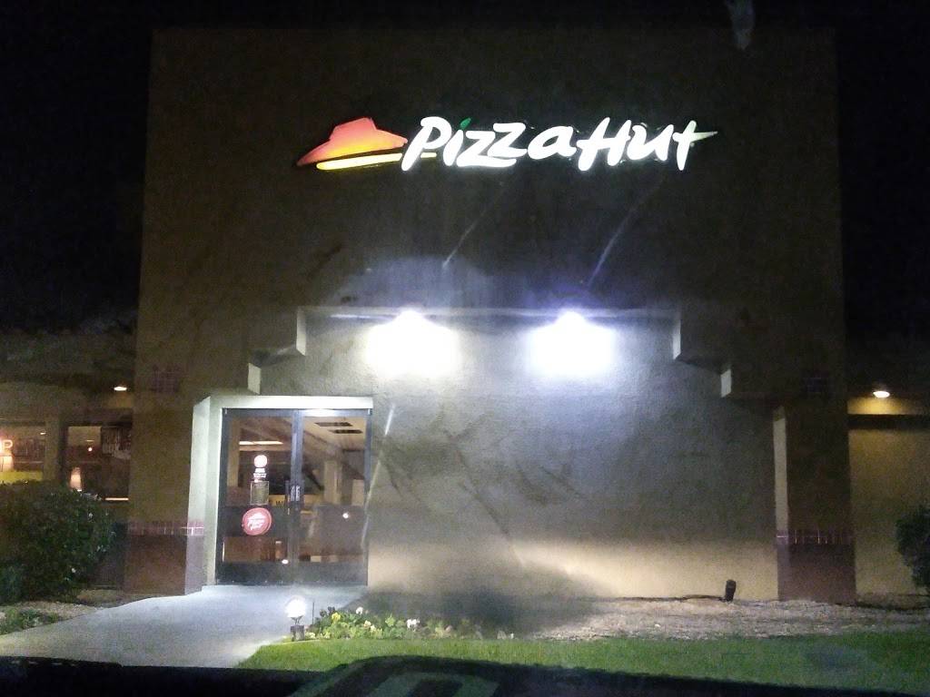 Pizza Hut | restaurant | 72310 CA-111, Palm Desert, CA 92260, USA | 7607764777 OR +1 760-776-4777
