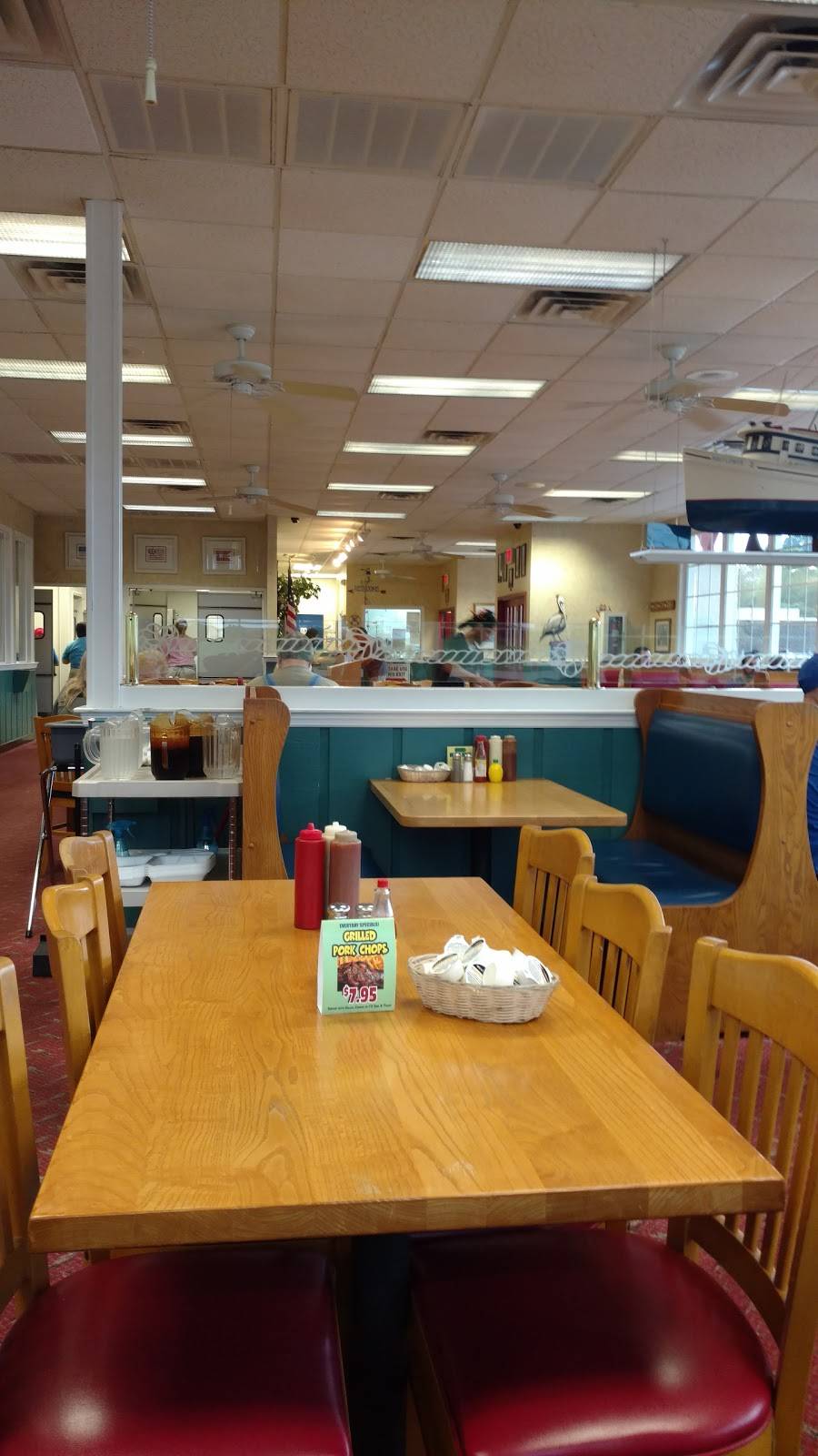 Mayflower Seafood Restaurant | restaurant | 101 Midtown Arc, Madison, NC 27025, USA | 3364270684 OR +1 336-427-0684