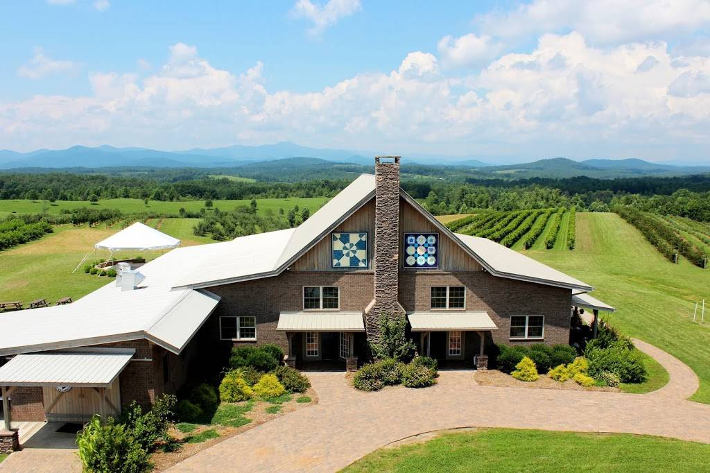 Chattooga Belle Farm | restaurant | 454 Damascus Church Rd, Long Creek, SC 29658, USA | 8646479768 OR +1 864-647-9768