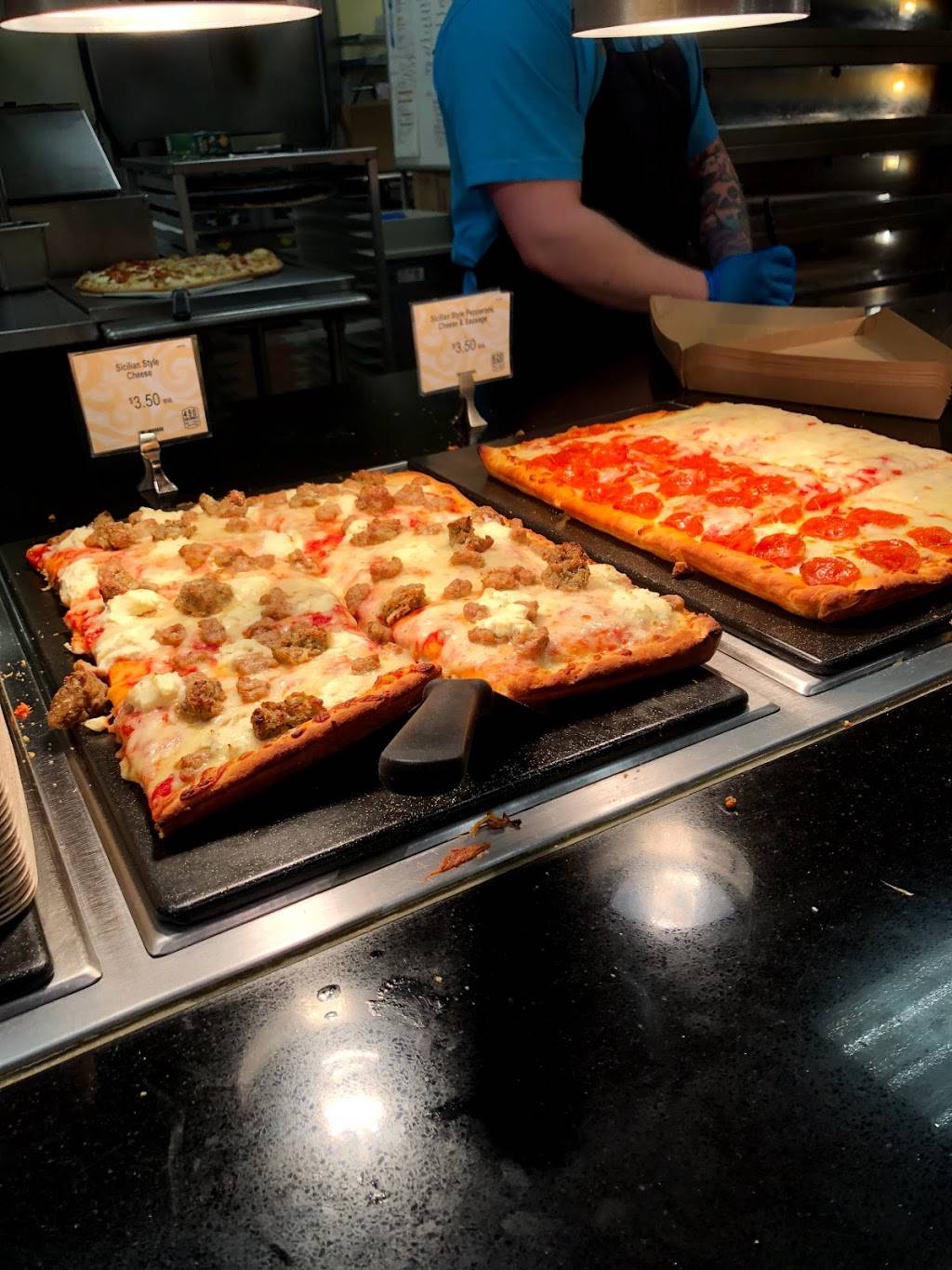 Wegmans Pizza | meal takeaway | 11620 Monument Dr, Fairfax, VA 22030, USA | 7036531615 OR +1 703-653-1615