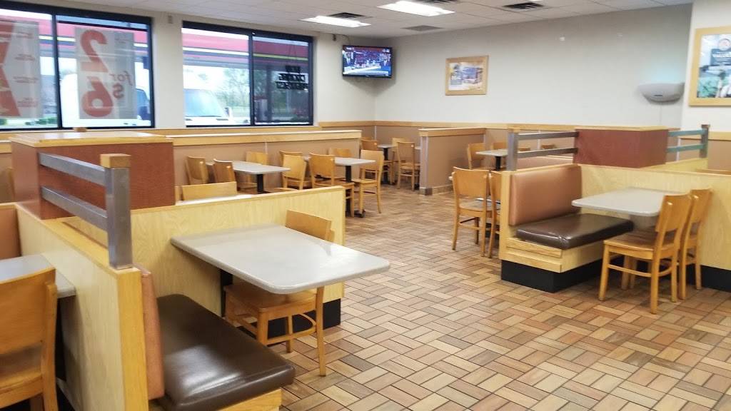 Wendys | restaurant | 302 W Ray Fine Blvd, Roland, OK 74954, USA | 9184270876 OR +1 918-427-0876
