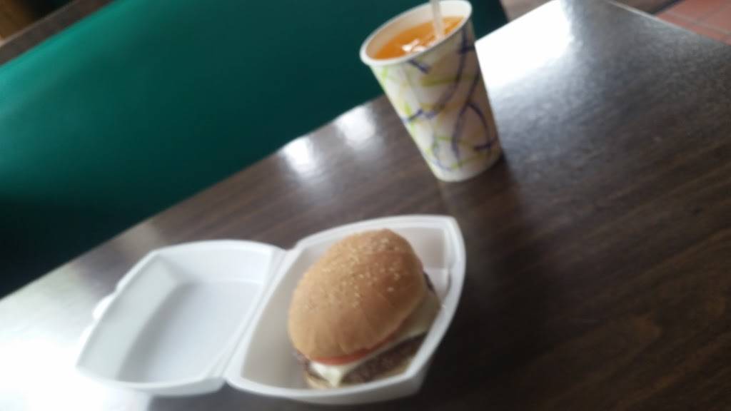 Pauls Place | restaurant | 1849 Greenwood Lake Turnpike, Hewitt, NJ 07421, USA | 9737282532 OR +1 973-728-2532