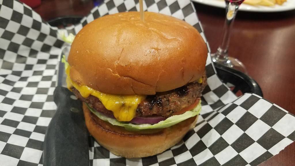 Cosmopolitan Tavern & Italian Grill | restaurant | 625 O St, Fresno, CA 93721, USA | 5592668662 OR +1 559-266-8662