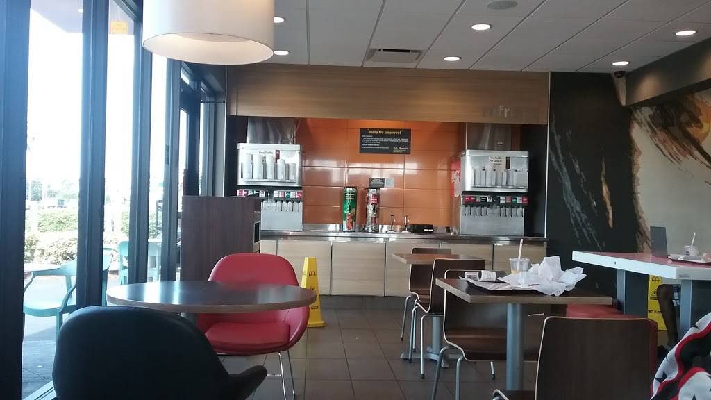McDonalds | cafe | 2955 Colonial Blvd, Fort Myers, FL 33966, USA | 2399360400 OR +1 239-936-0400