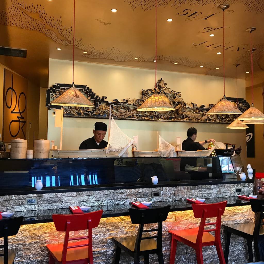 Sushi Grand | restaurant | 1547 Cadotte Ave, Mackinac Island, MI 49757, USA | 9068473331 OR +1 906-847-3331