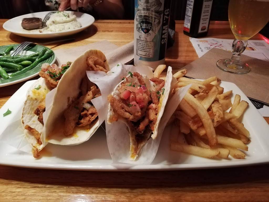 Applebees Grill + Bar | restaurant | 1126 Green Acres Mall, Valley Stream, NY 11581, USA | 5168727200 OR +1 516-872-7200