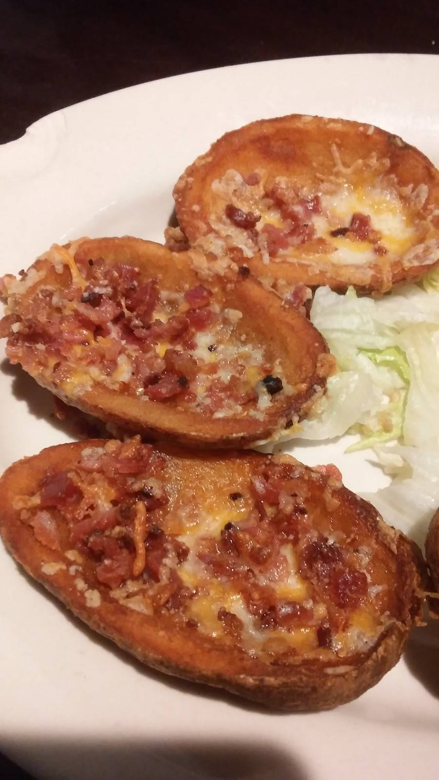 Montgomerys Steakhouse | restaurant | 5800 South, IN-3, Spiceland, IN 47385, USA | 7659878000 OR +1 765-987-8000