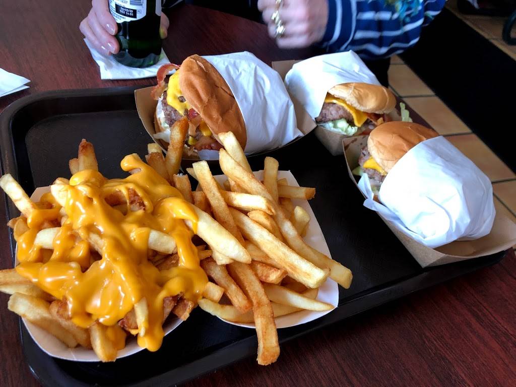 Big Daddys Burgers | restaurant | 3490 Lake Tahoe Blvd, South Lake Tahoe, CA 96150, USA | 5305413465 OR +1 530-541-3465