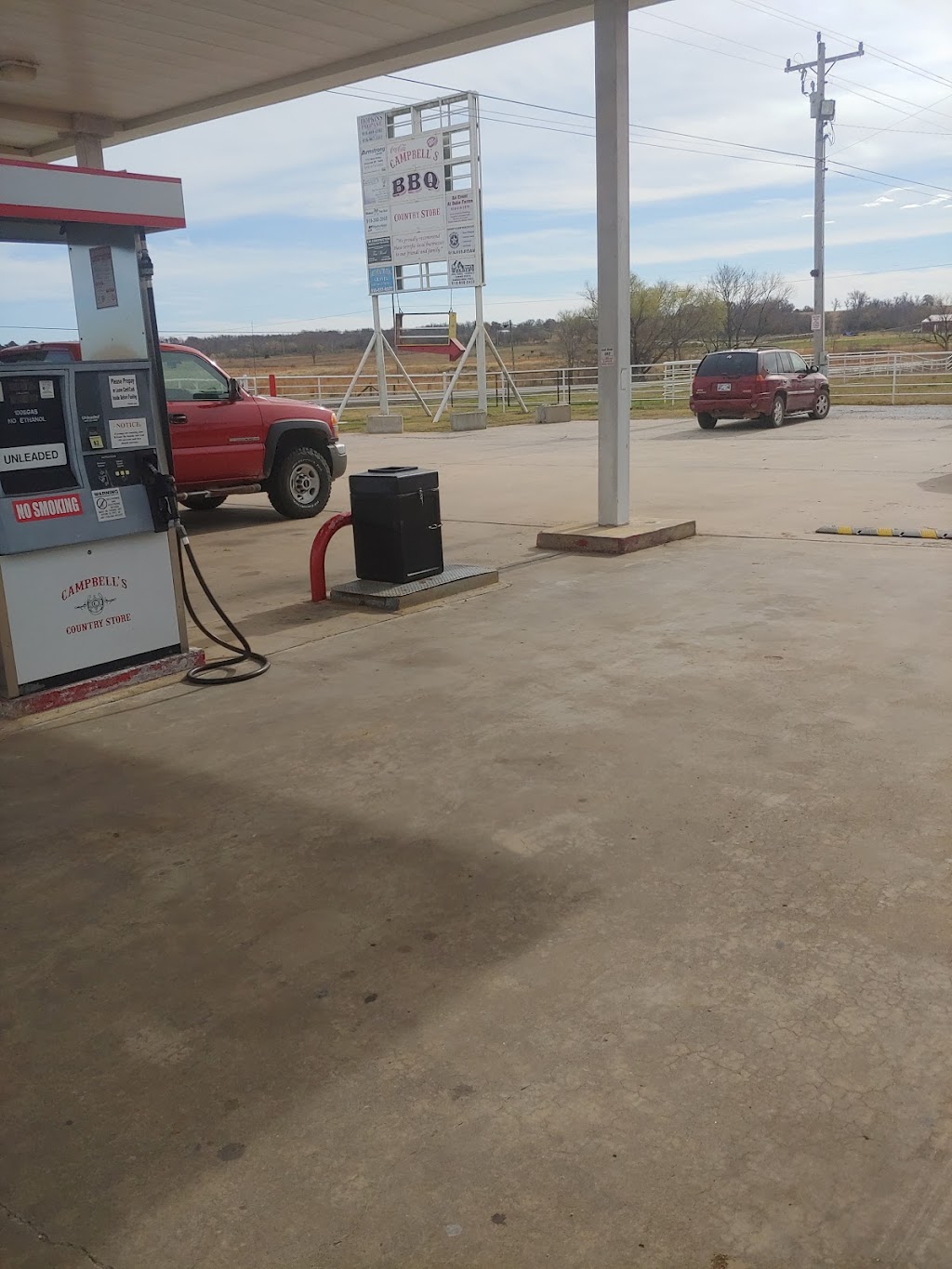 Campbell’s Country Store | restaurant | I-40, Checotah, OK 74426, USA | 9184736970 OR +1 918-473-6970