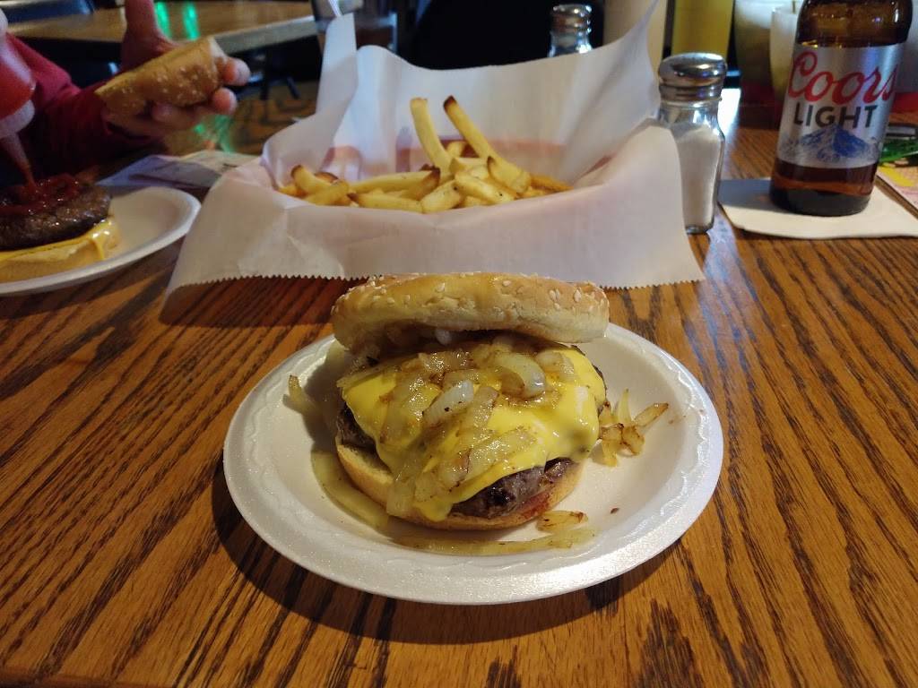 Mangans Irish Hut | restaurant | 49 N Rose St, Mt Clemens, MI 48043, USA | 5864685105 OR +1 586-468-5105