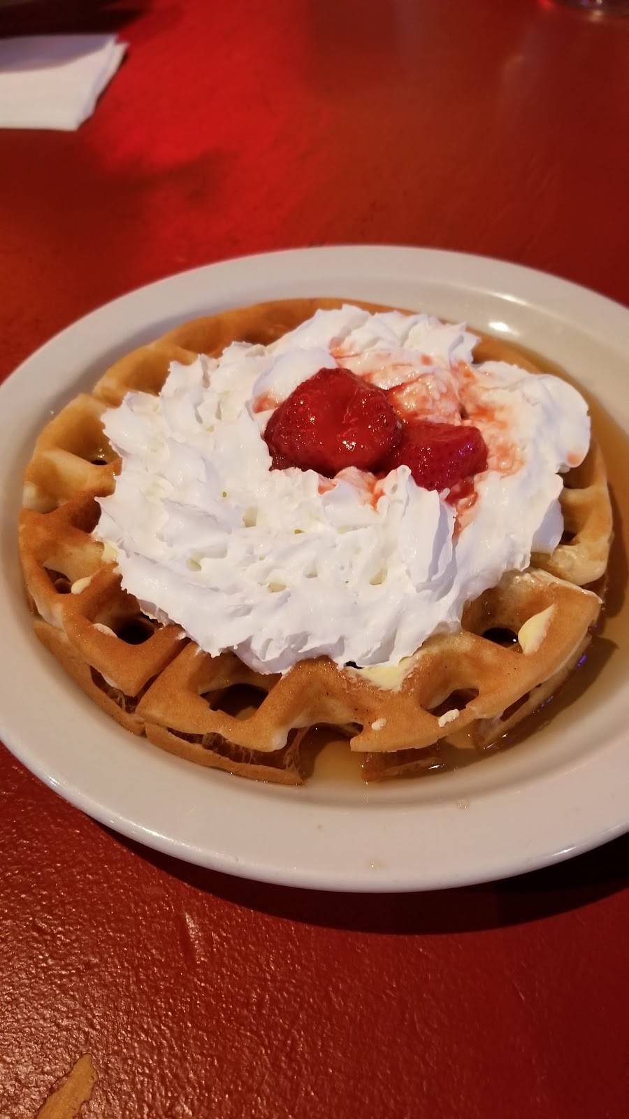 McGillacuddys Sports Bar & Grill | restaurant | 11133 NE Halsey St, Portland, OR 97220, USA | 5032572337 OR +1 503-257-2337