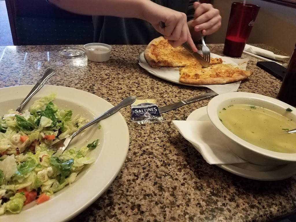 Illianos Ristorante and Pizzeria | restaurant | 404 S Main St, Middletown, CT 06457, USA | 8603465656 OR +1 860-346-5656