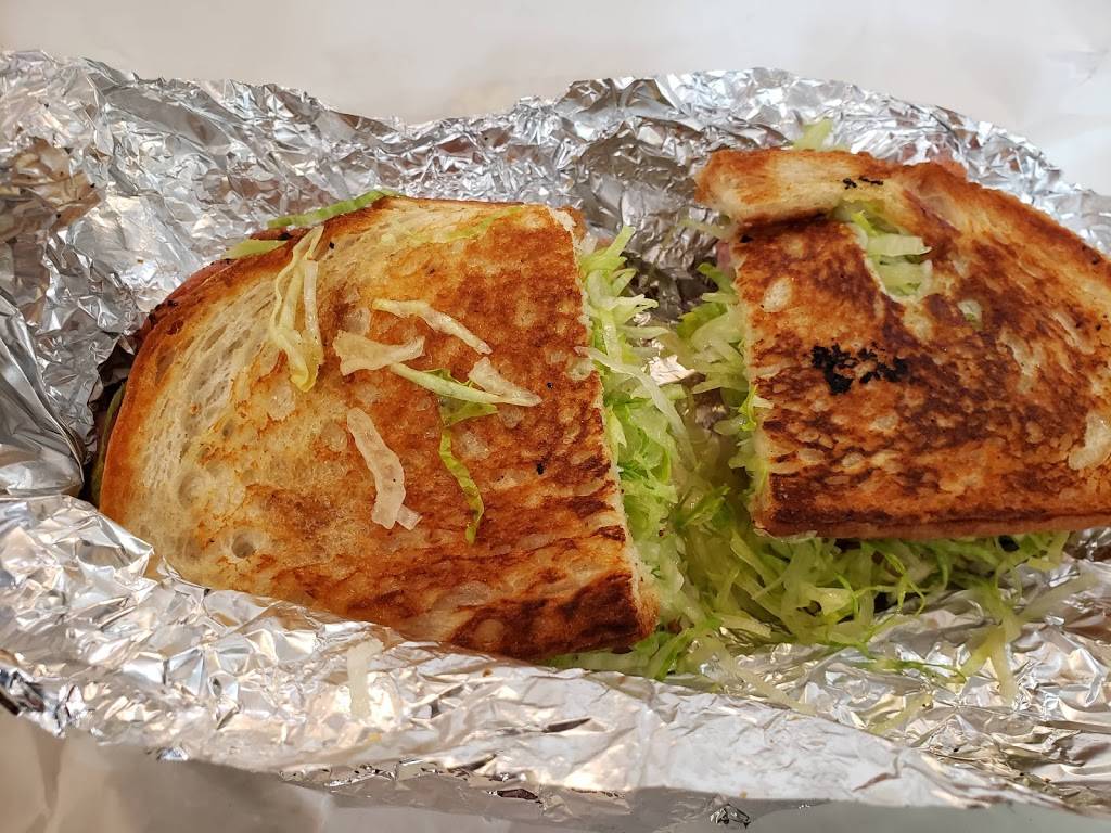 Conte Di Savoia | restaurant | 1438 W Taylor St, Chicago, IL 60607, USA | 3126663471 OR +1 312-666-3471