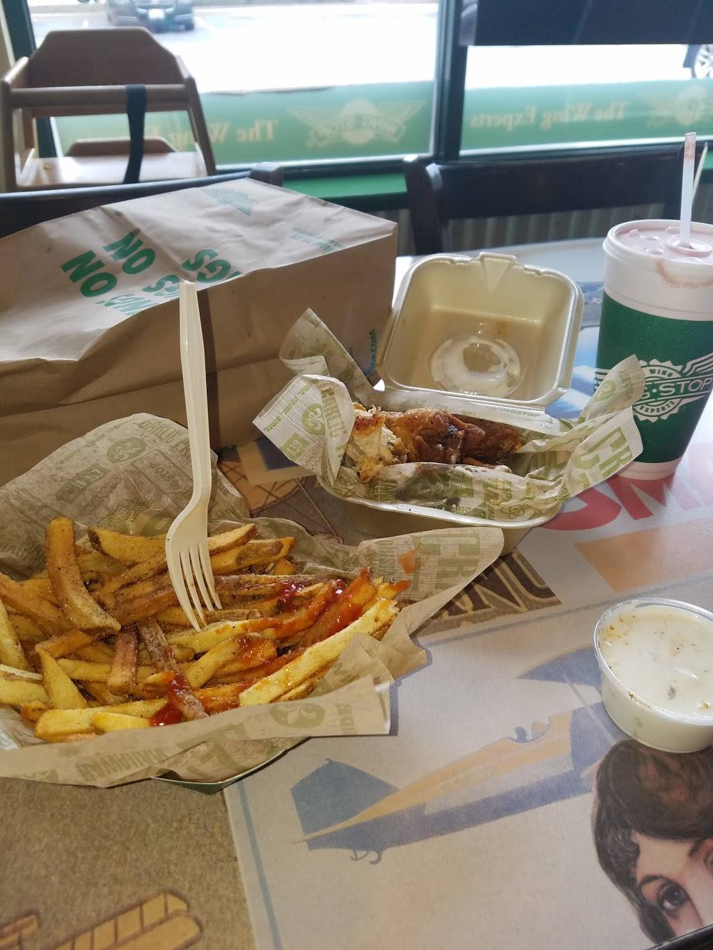 Wingstop | restaurant | 16144 State St, South Holland, IL 60473, USA | 7088251656 OR +1 708-825-1656